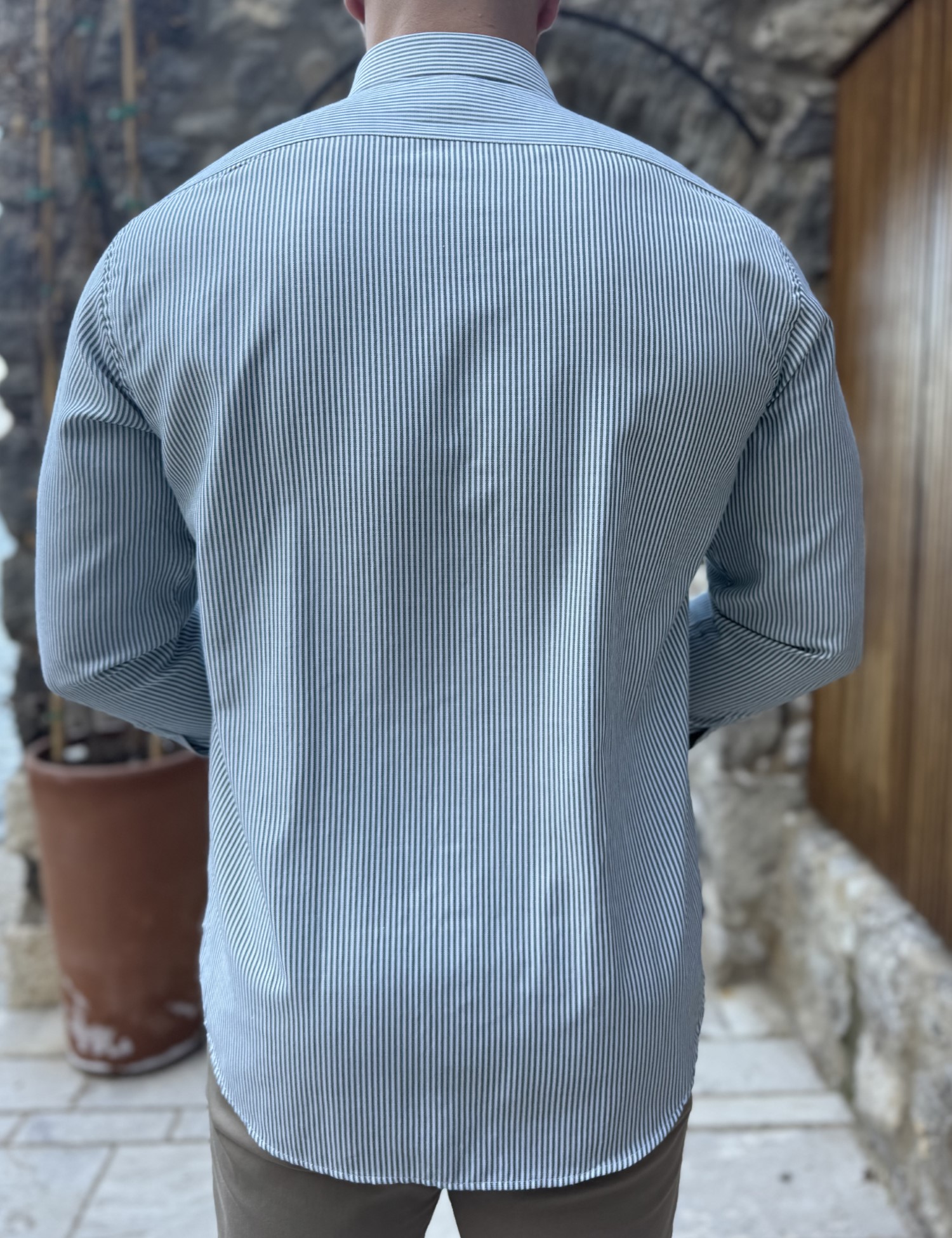 Ανδρικό πράσινο ριγέ πουκάμισο με γιακά και τσέπη στο στήθος 562P φωτογραφία